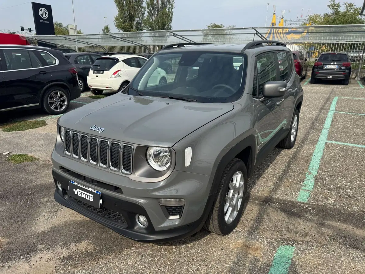 Jeep Renegade nuova a Monza e Brianza (3)