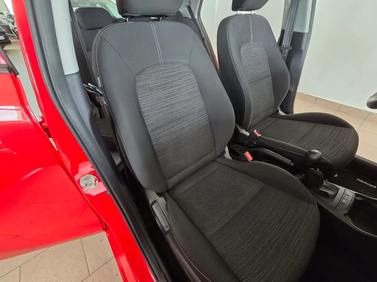 Kia Picanto usata a Rimini (17)