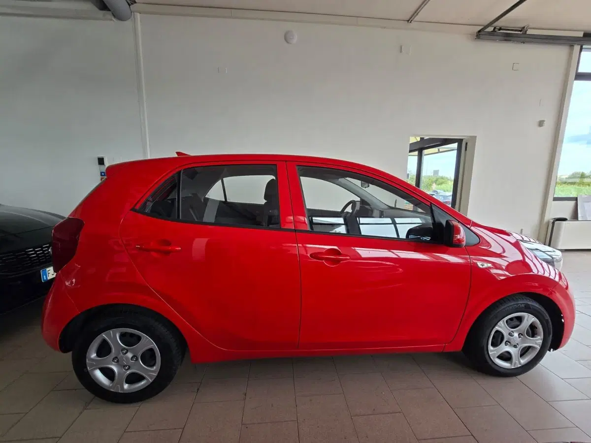 Kia Picanto usata a Rimini (6)