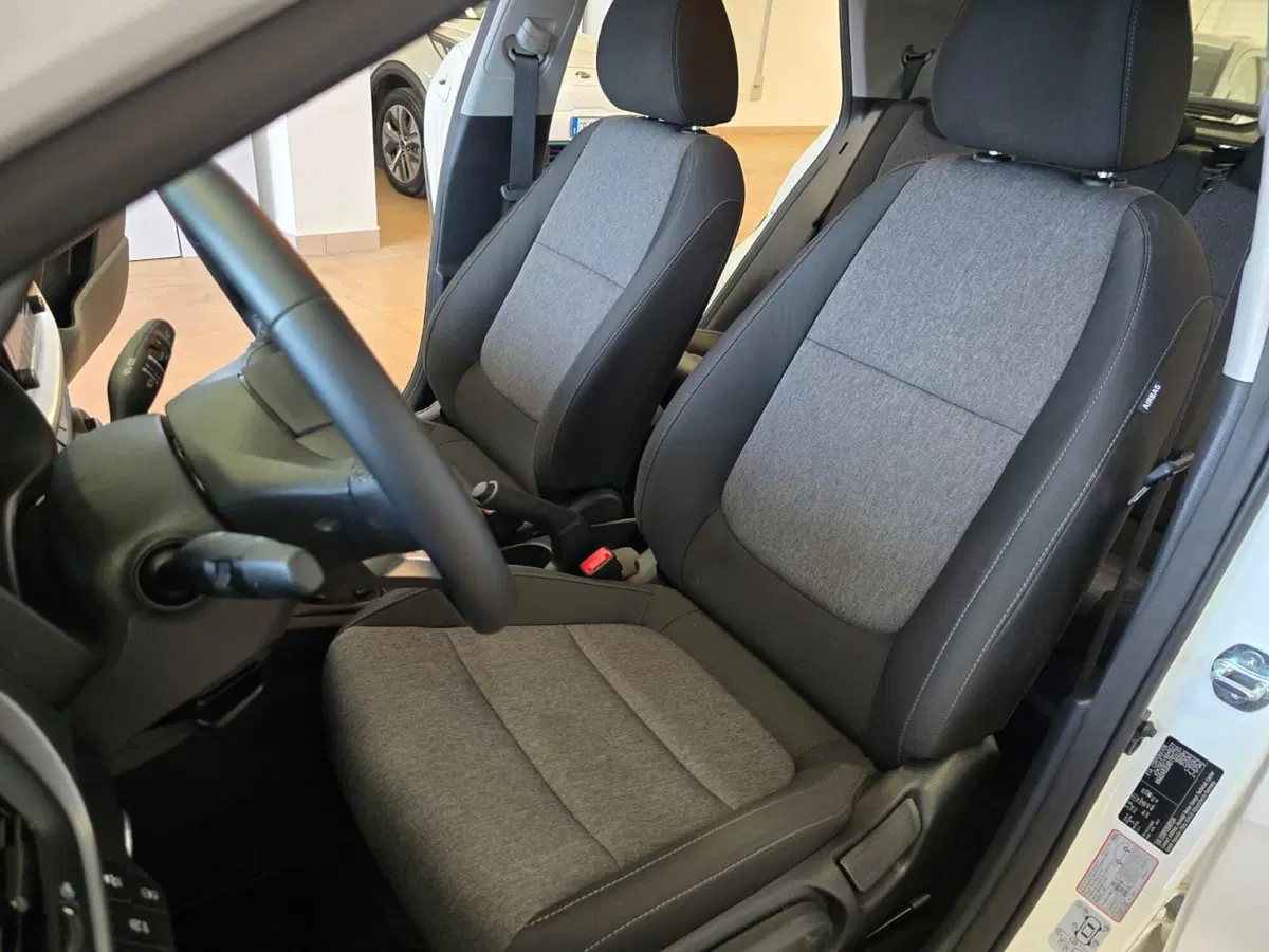 Kia Stonic usata a Rimini (11)