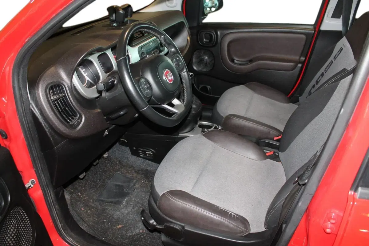 Fiat Panda Cross usata a Cuneo (8)