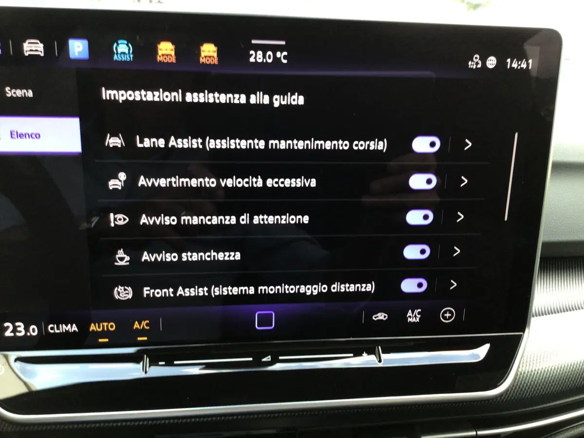 Volkswagen Golf usata a Genova (17)