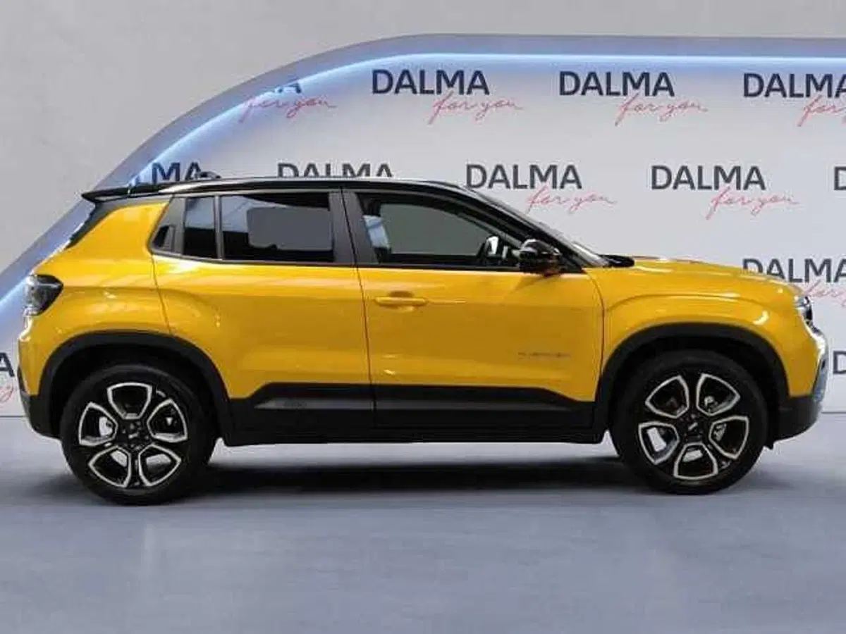Jeep Avenger usata a Milano (6)