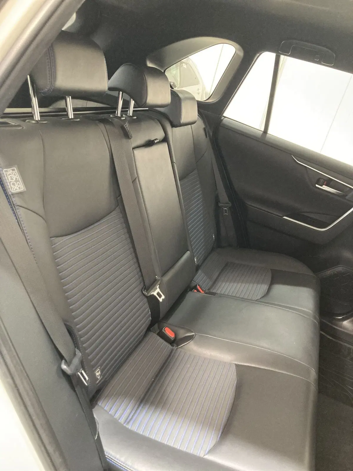 Toyota Rav4 usata a Barletta-Andria-Trani (9)