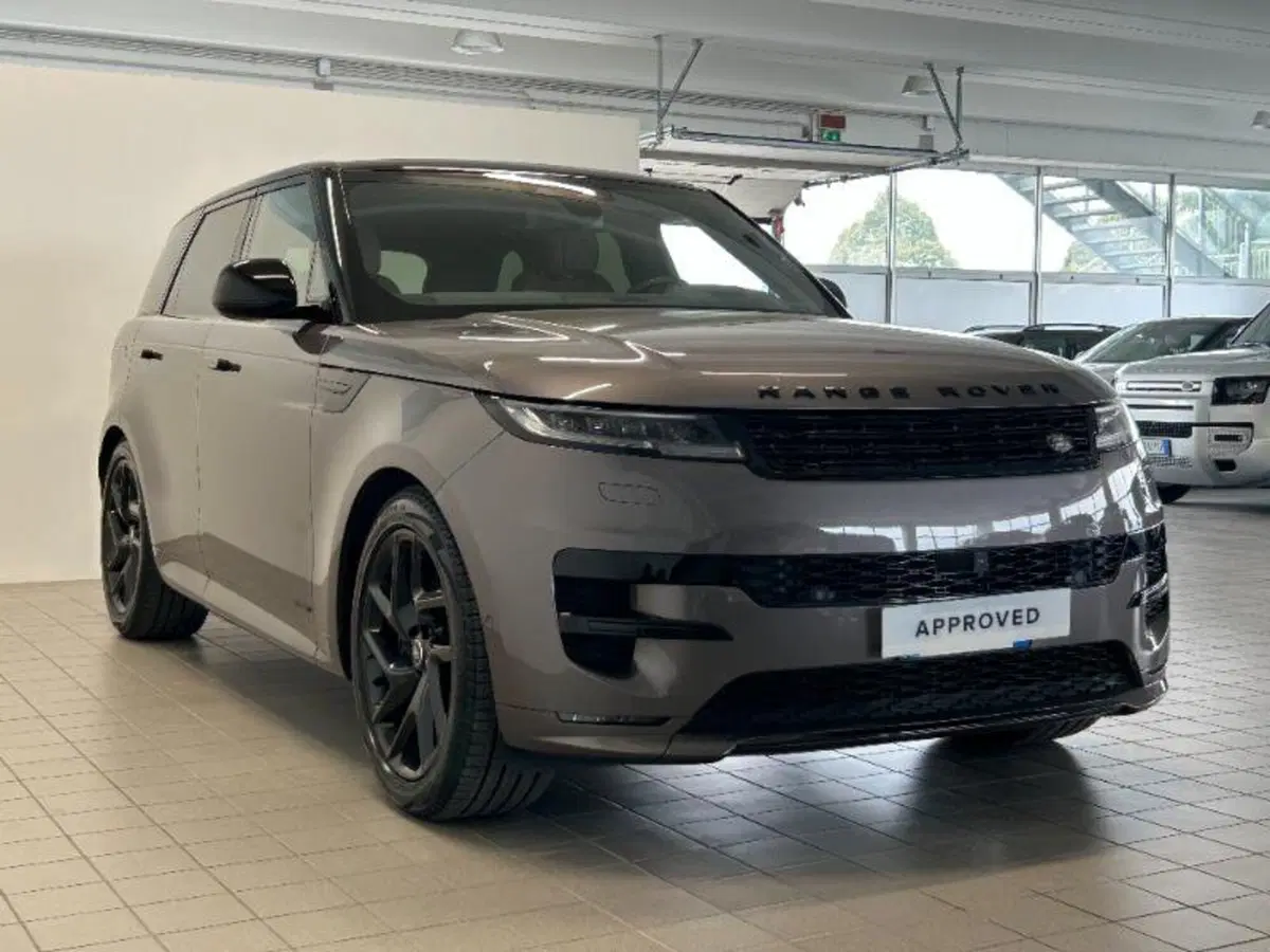 Land Rover Range Rover Sport usata a Venezia (11)