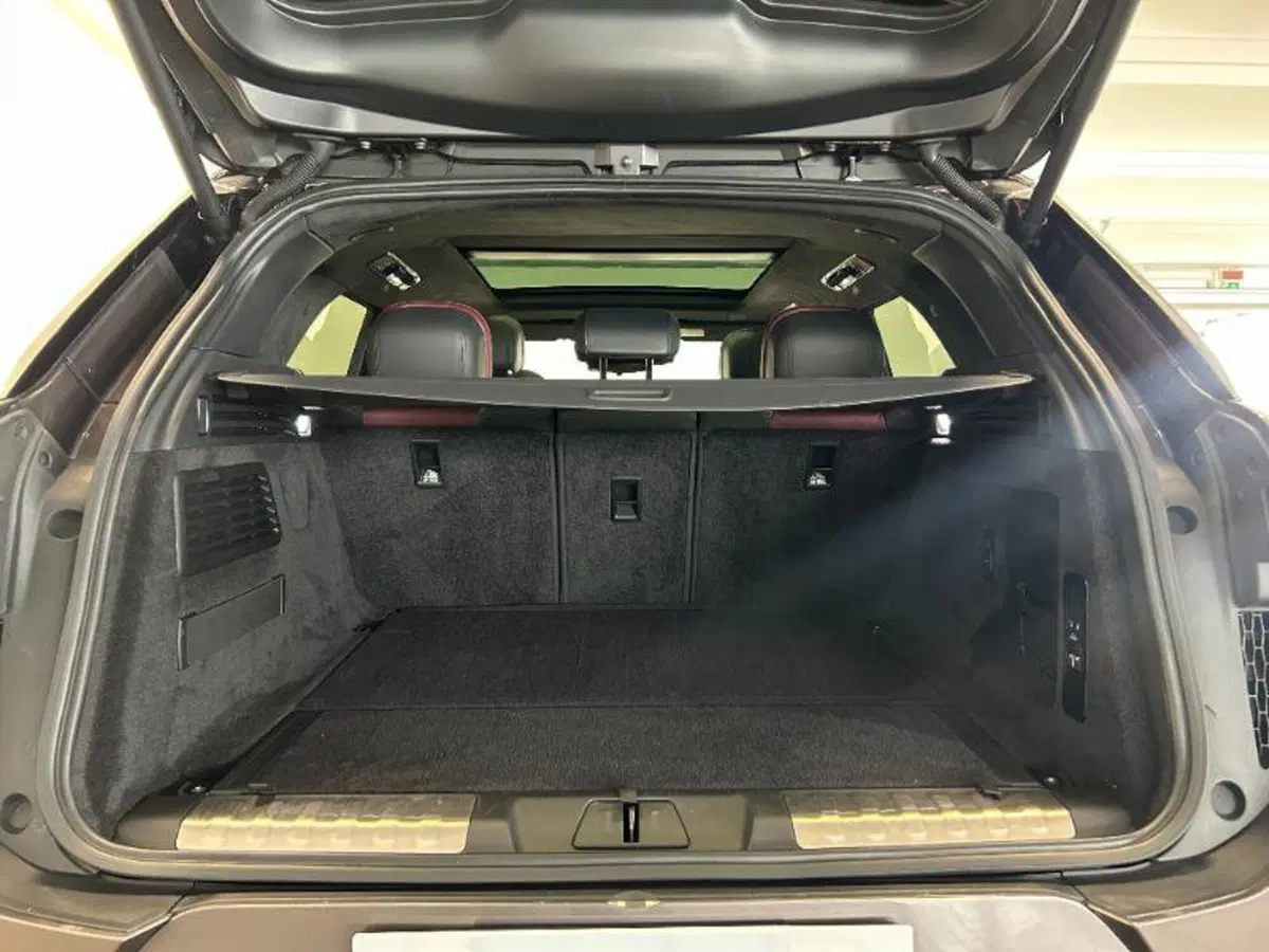 Land Rover Range Rover Sport usata a Venezia (16)