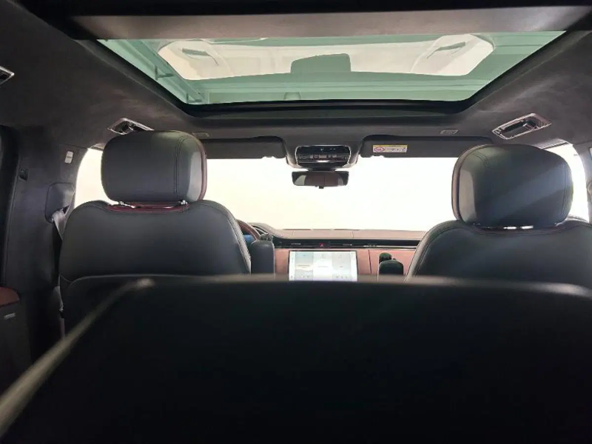 Land Rover Range Rover Sport usata a Venezia (17)