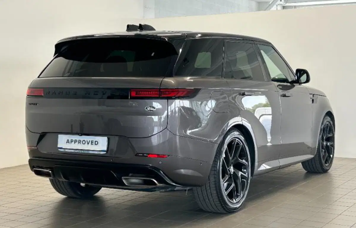 Land Rover Range Rover Sport usata a Venezia (5)