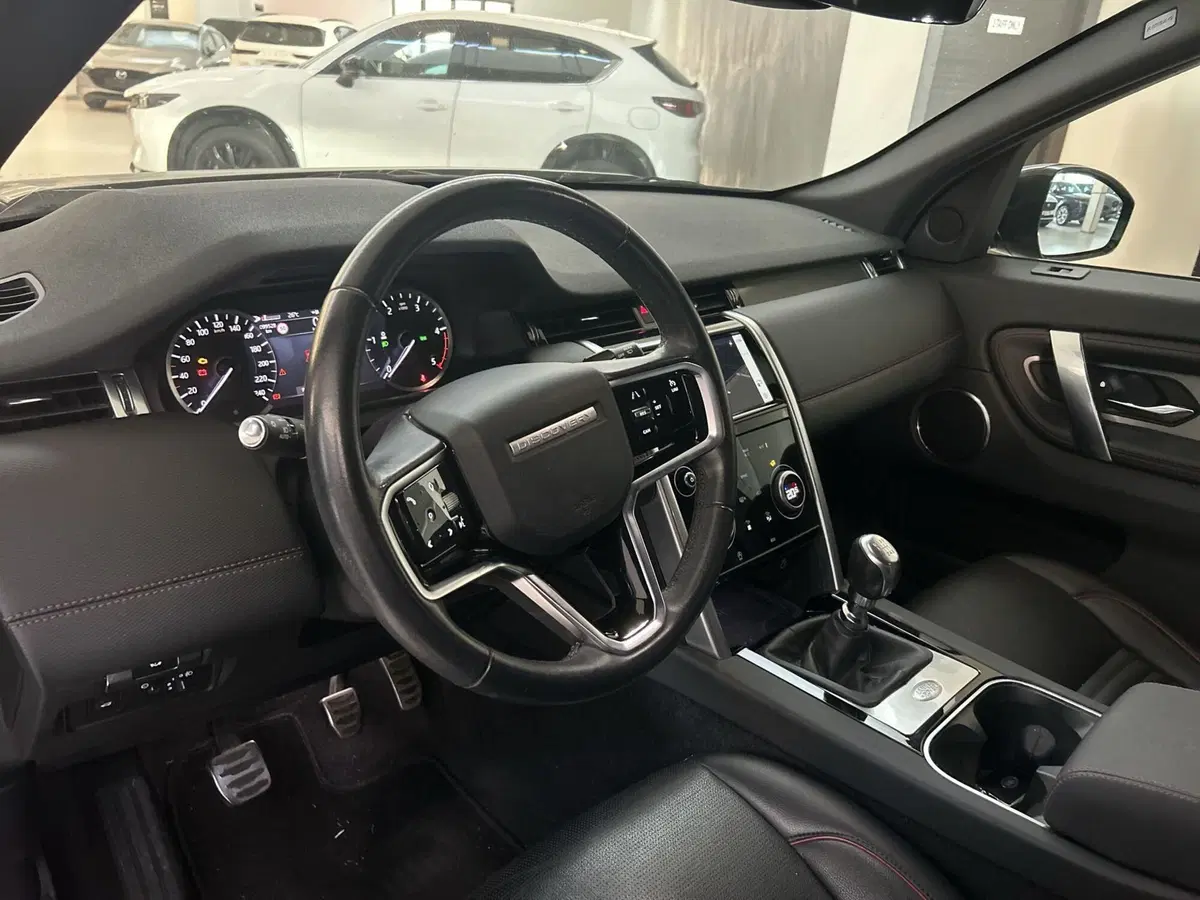 Land Rover Discovery Sport usata a Modena (12)