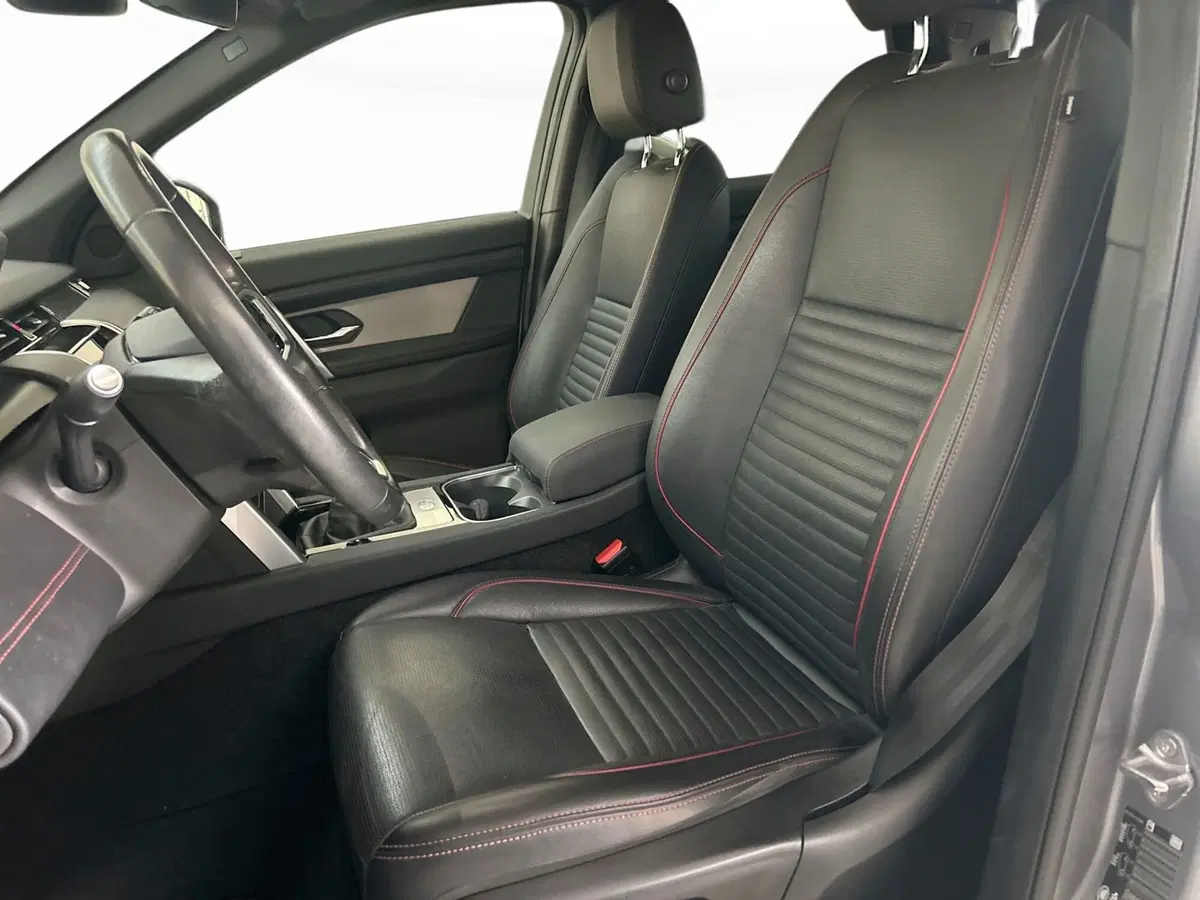 Land Rover Discovery Sport usata a Modena (18)