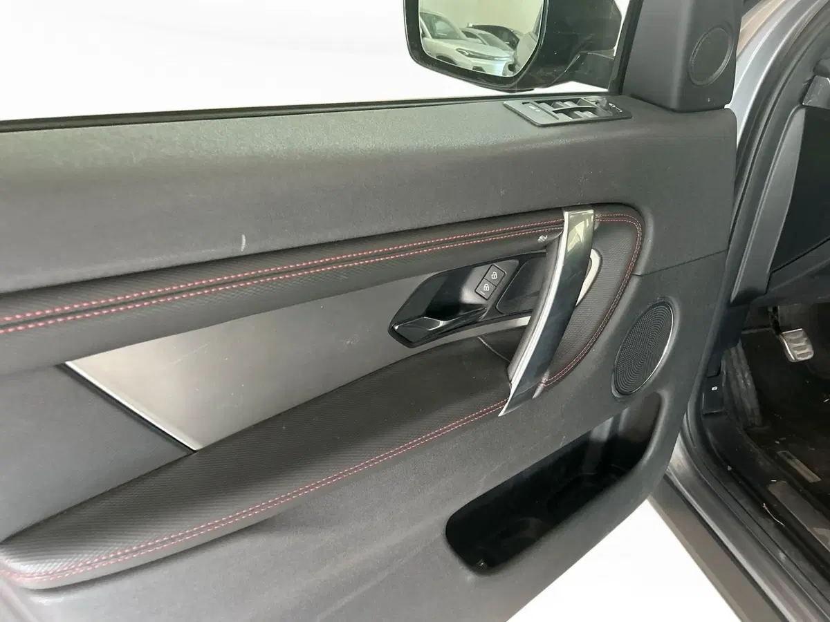 Land Rover Discovery Sport usata a Modena (20)
