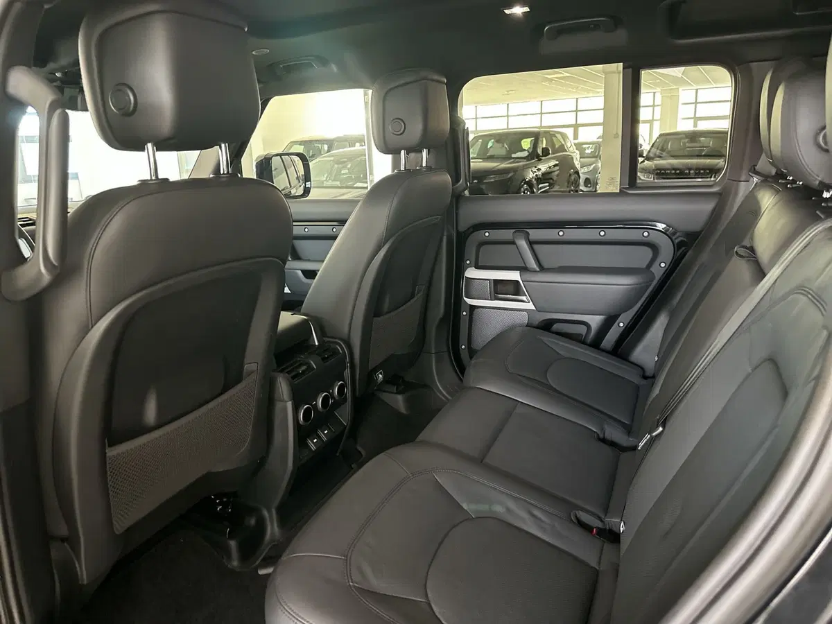 Land Rover Defender usata a Modena (16)