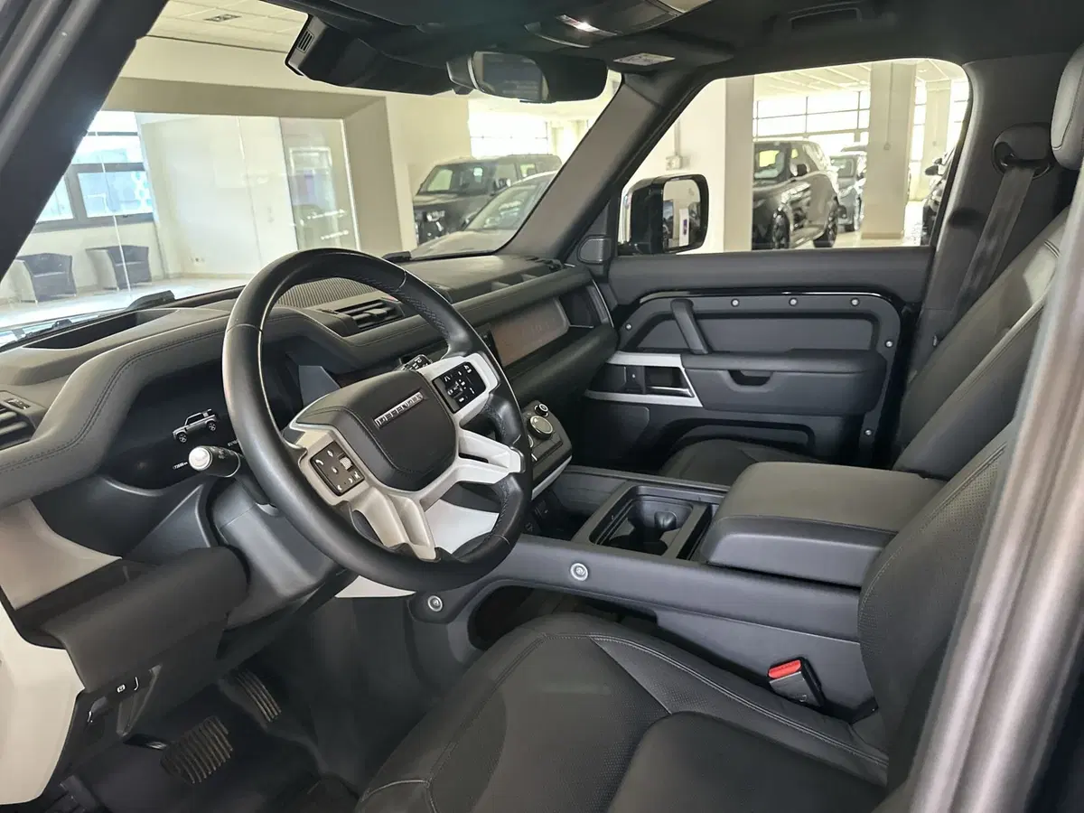 Land Rover Defender usata a Modena (18)