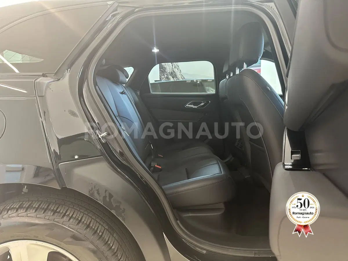 Land Rover Range Rover Velar usata a Forlì-Cesena (11)
