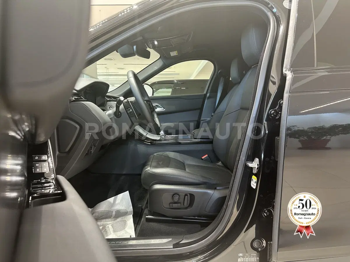 Land Rover Range Rover Velar usata a Forlì-Cesena (14)