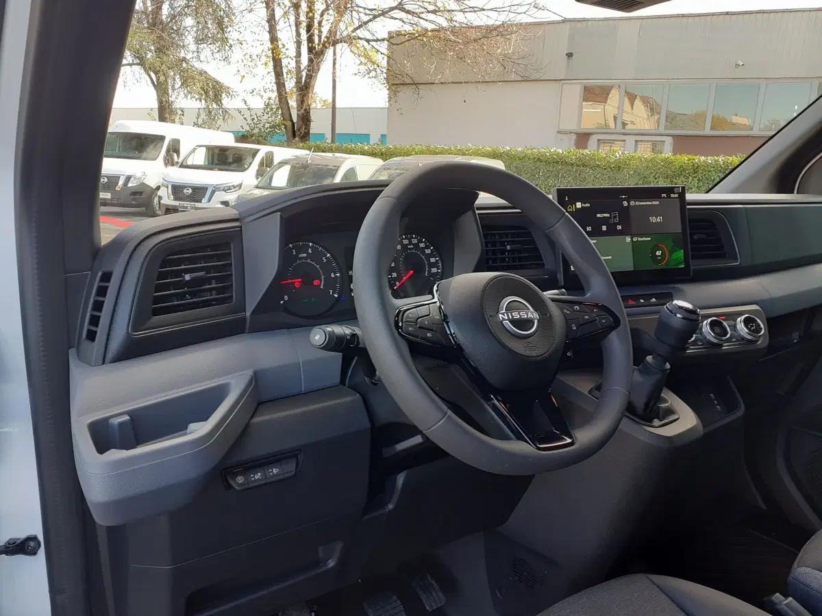 Nissan Interstar Furgone nuova a Modena (11)