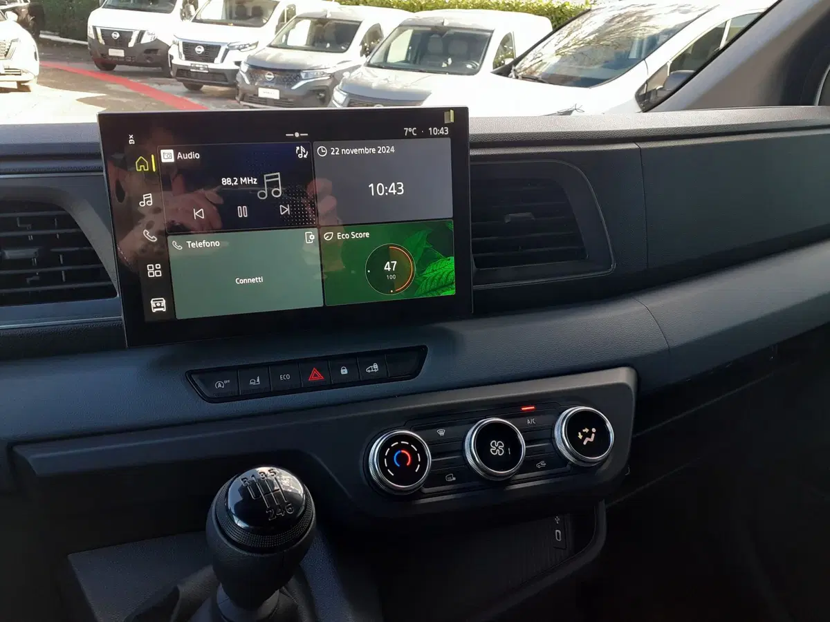 Nissan Interstar Furgone nuova a Modena (16)