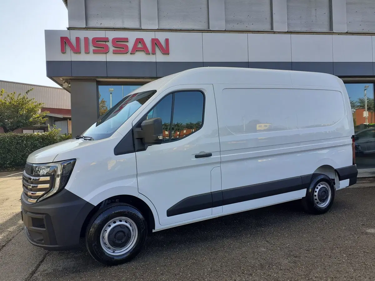 Nissan Interstar Furgone nuova a Modena (3)