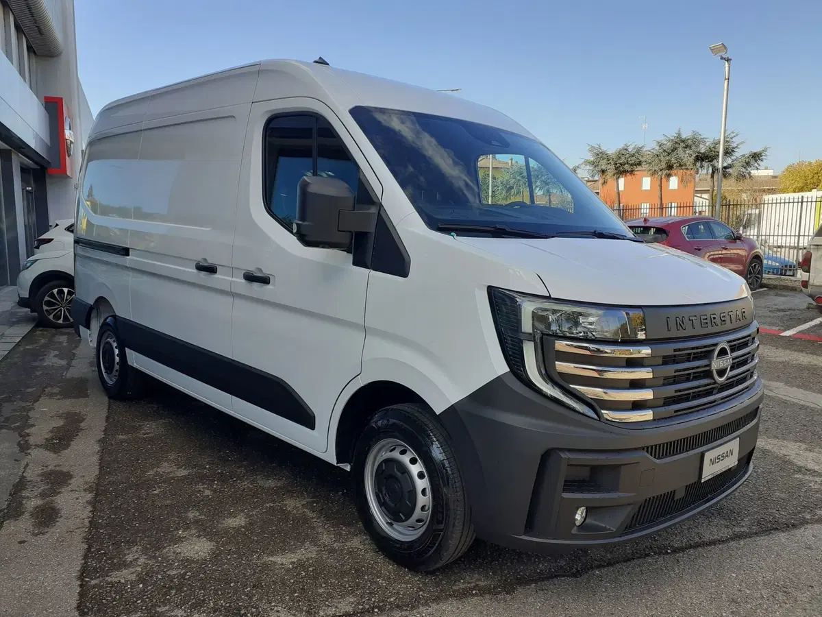 Nissan Interstar Furgone nuova a Modena (5)