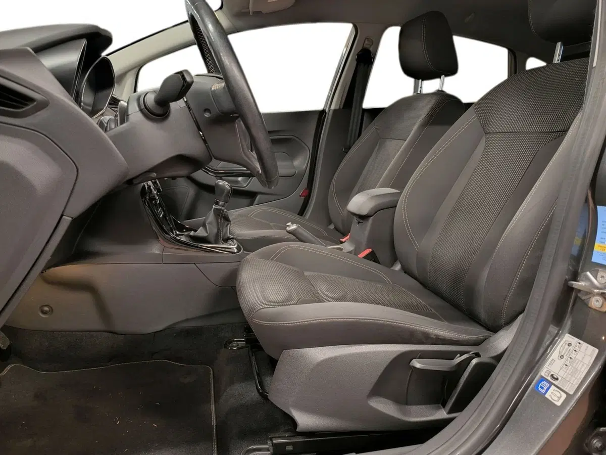 Ford Fiesta usata a Udine (8)