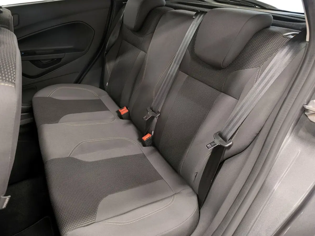 Ford Fiesta usata a Udine (9)