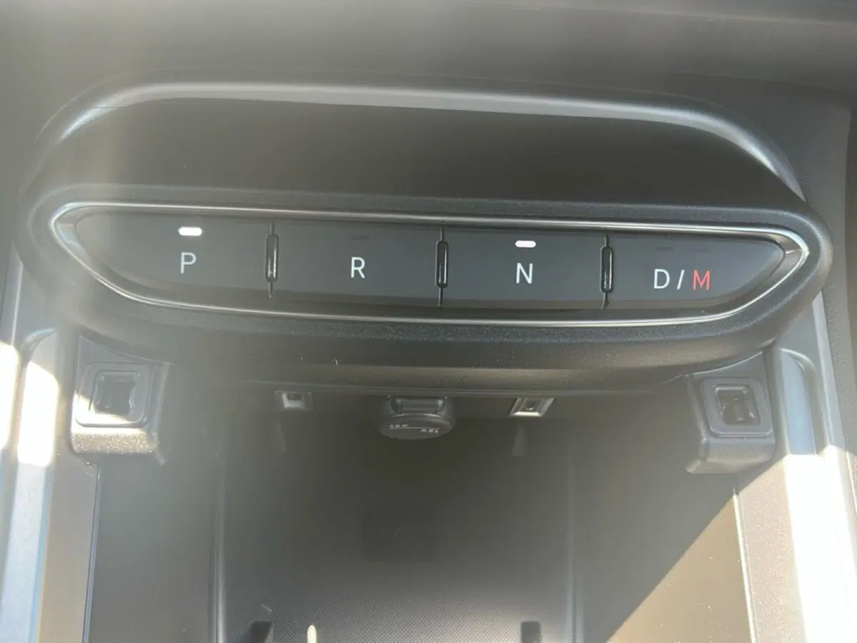 Jeep Avenger nuova a Roma (19)