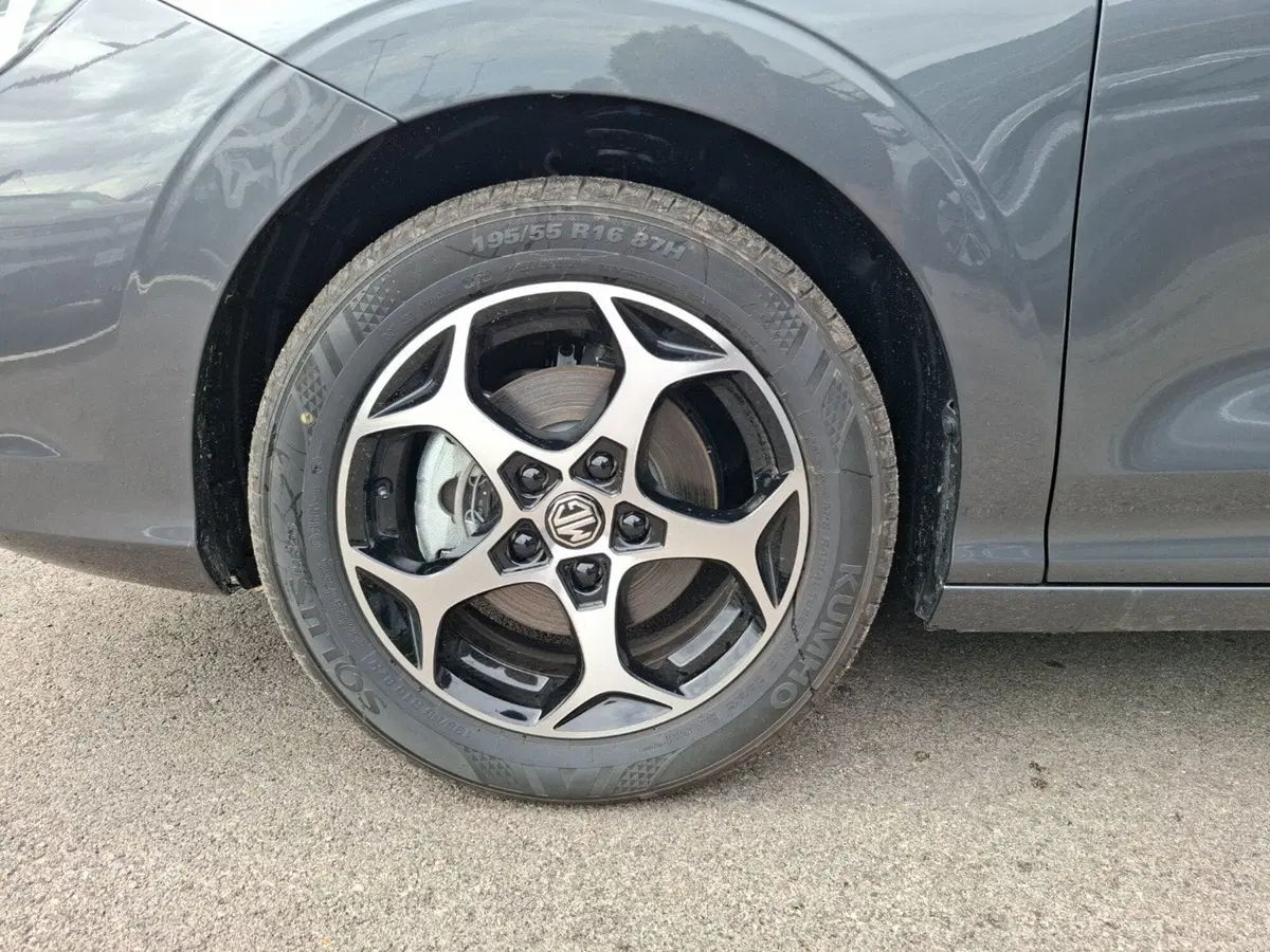 Mg MG3 nuova a Latina (11)
