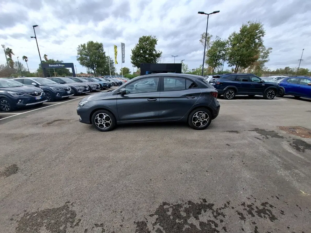 Mg MG3 nuova a Latina (8)