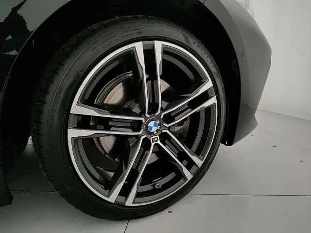 BMW Serie 1 usata a Caserta (9)