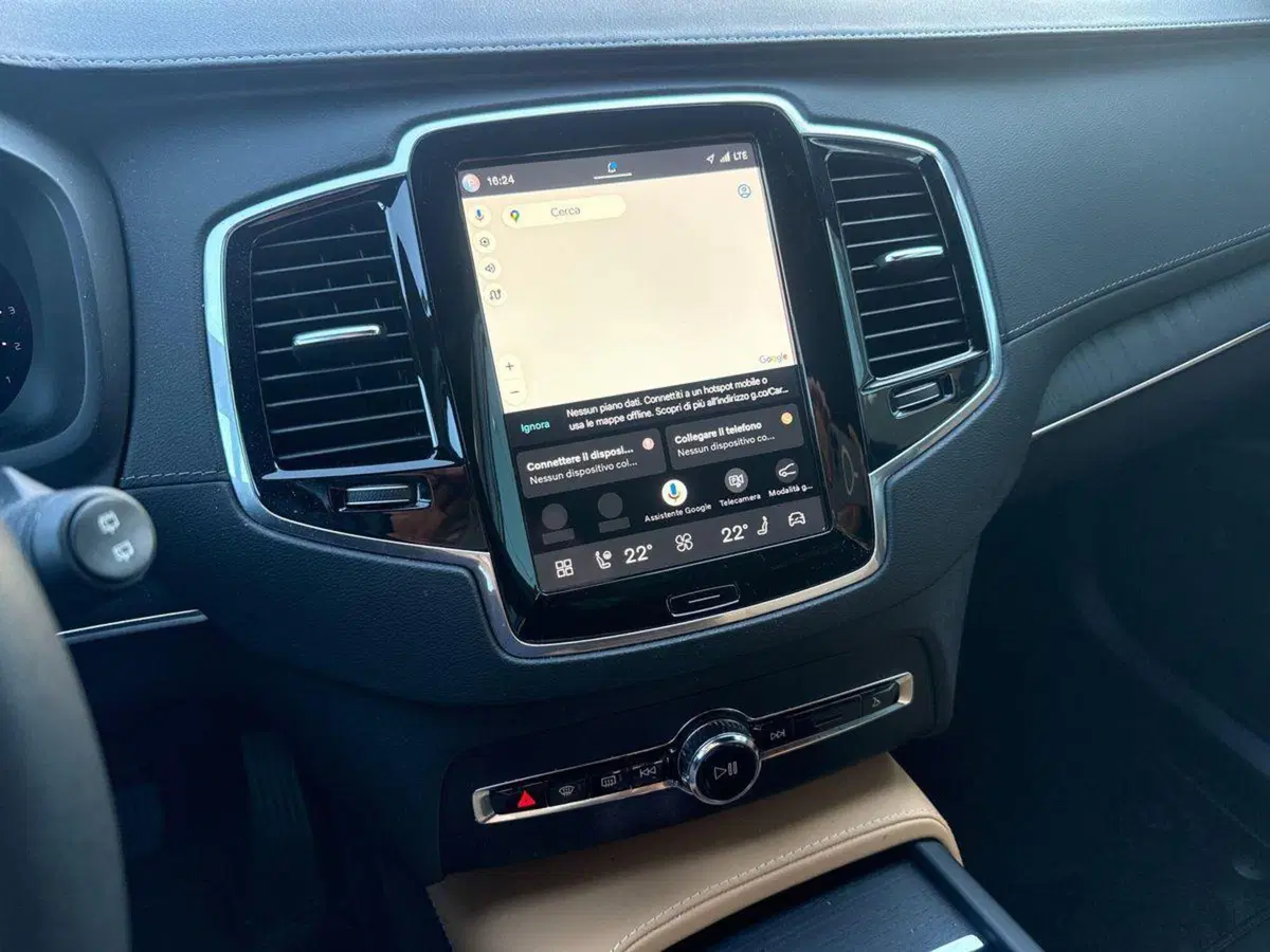 Volvo XC90 usata a Reggio Calabria (9)
