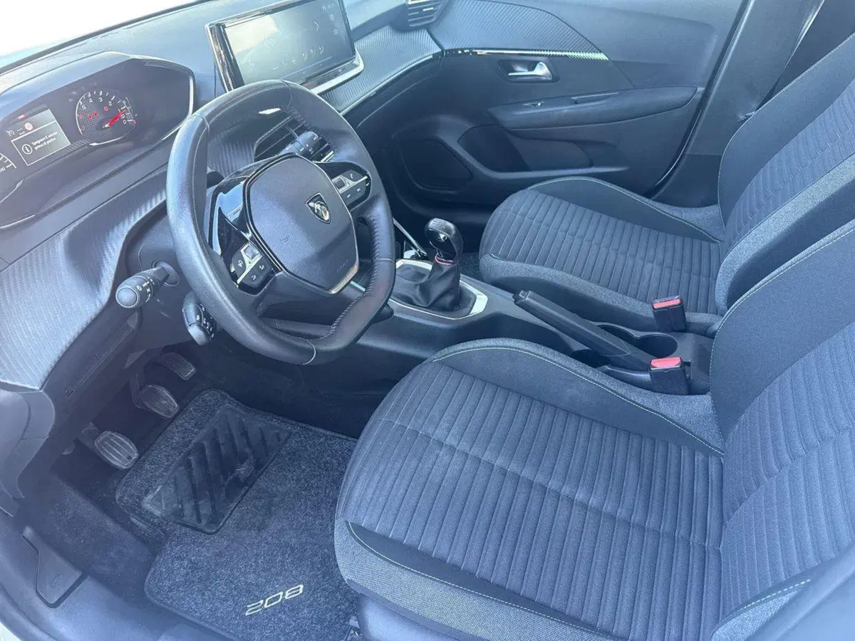 Peugeot 208 usata a Reggio Calabria (6)