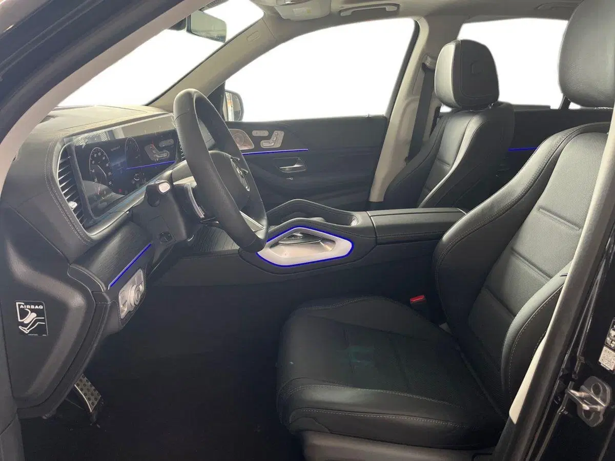 Mercedes-Benz GLE SUV nuova a Napoli (10)