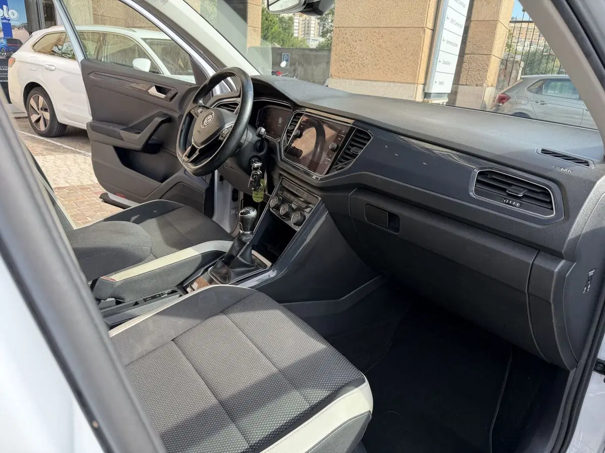 Volkswagen T-Roc usata a Genova (10)