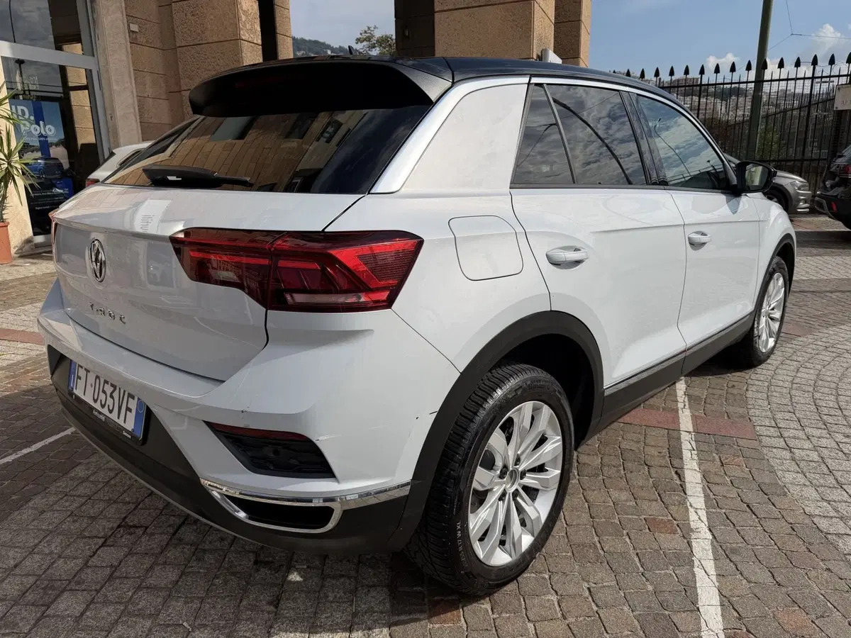 Volkswagen T-Roc usata a Genova (5)