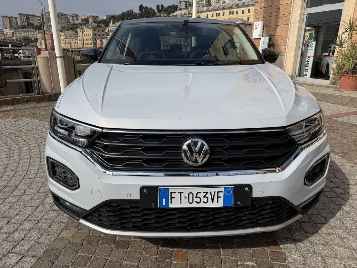 Volkswagen T-Roc usata a Genova (7)