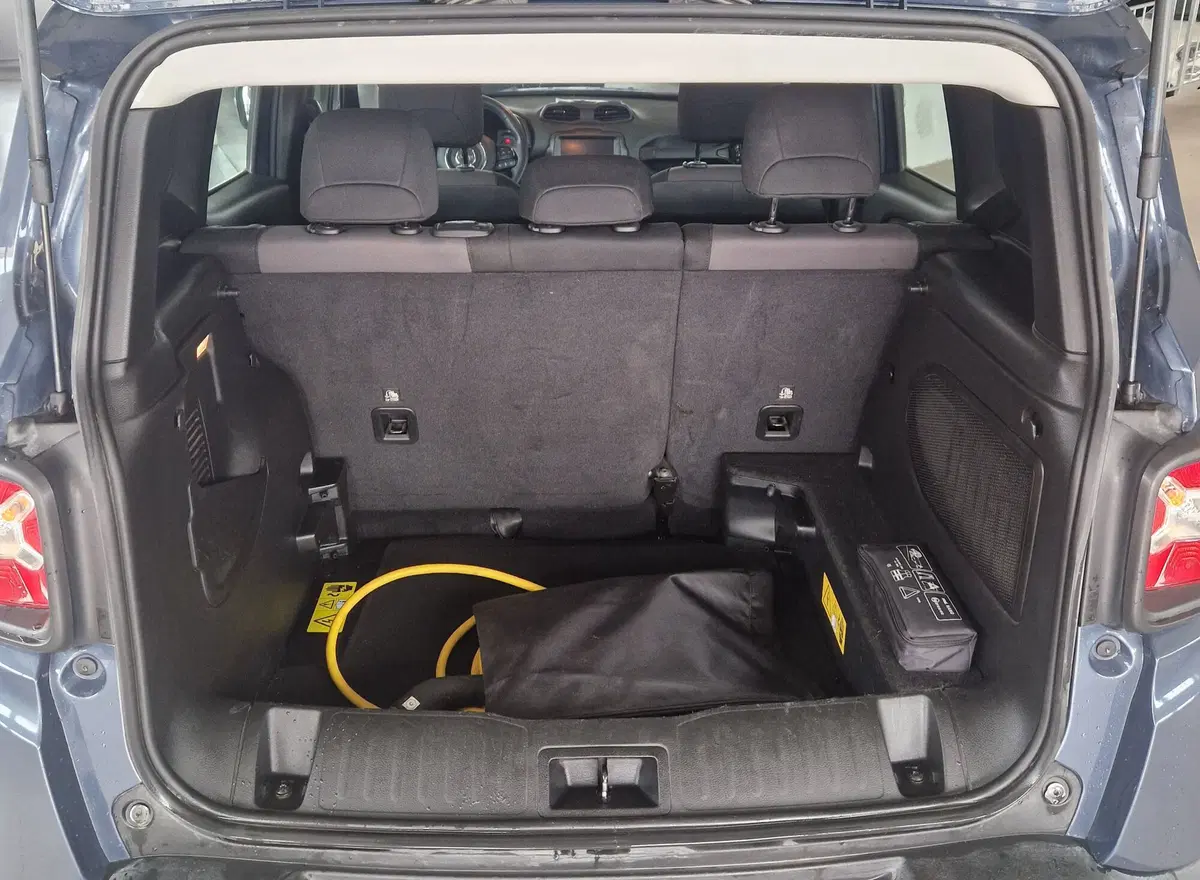 Jeep Renegade usata a Terni (10)