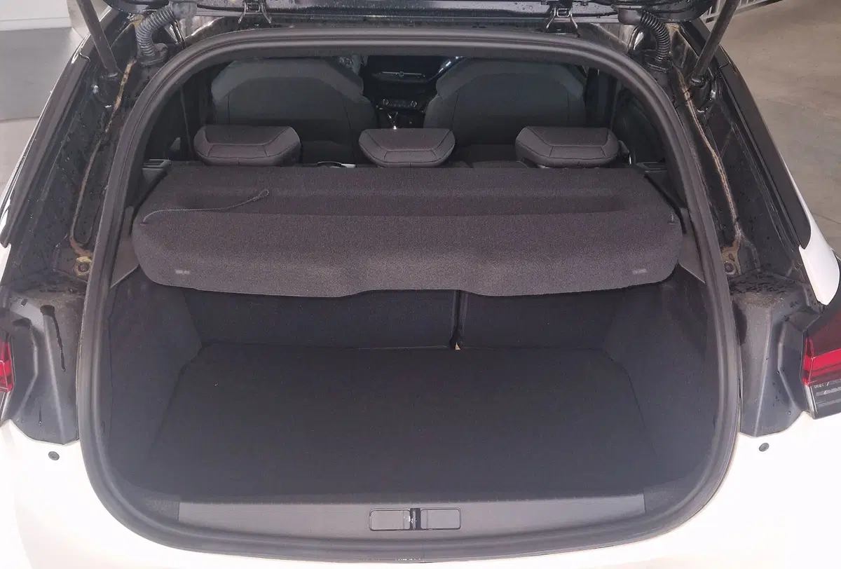 Opel Corsa nuova a Terni (10)