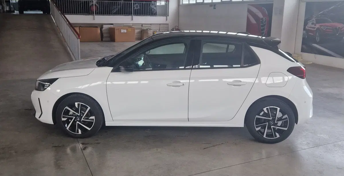 Opel Corsa nuova a Terni (3)