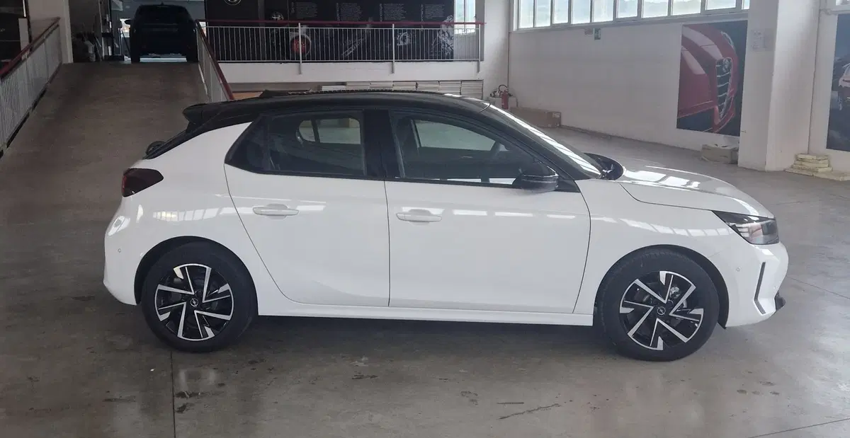 Opel Corsa nuova a Terni (6)