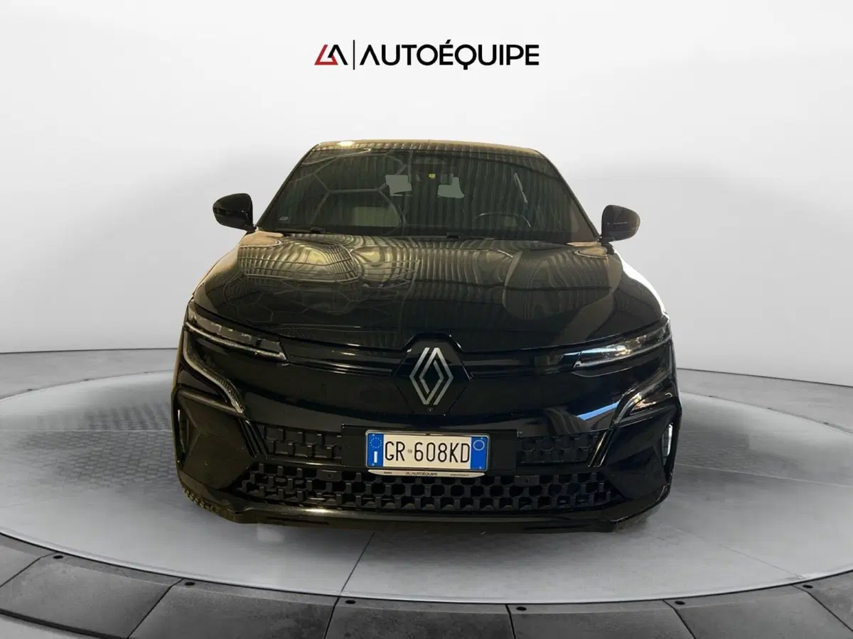 Renault Megane E-Tech Electric usata a Roma (8)