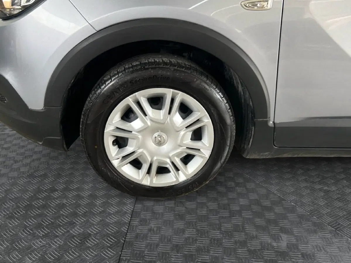 Opel Crossland X usata a Roma (9)