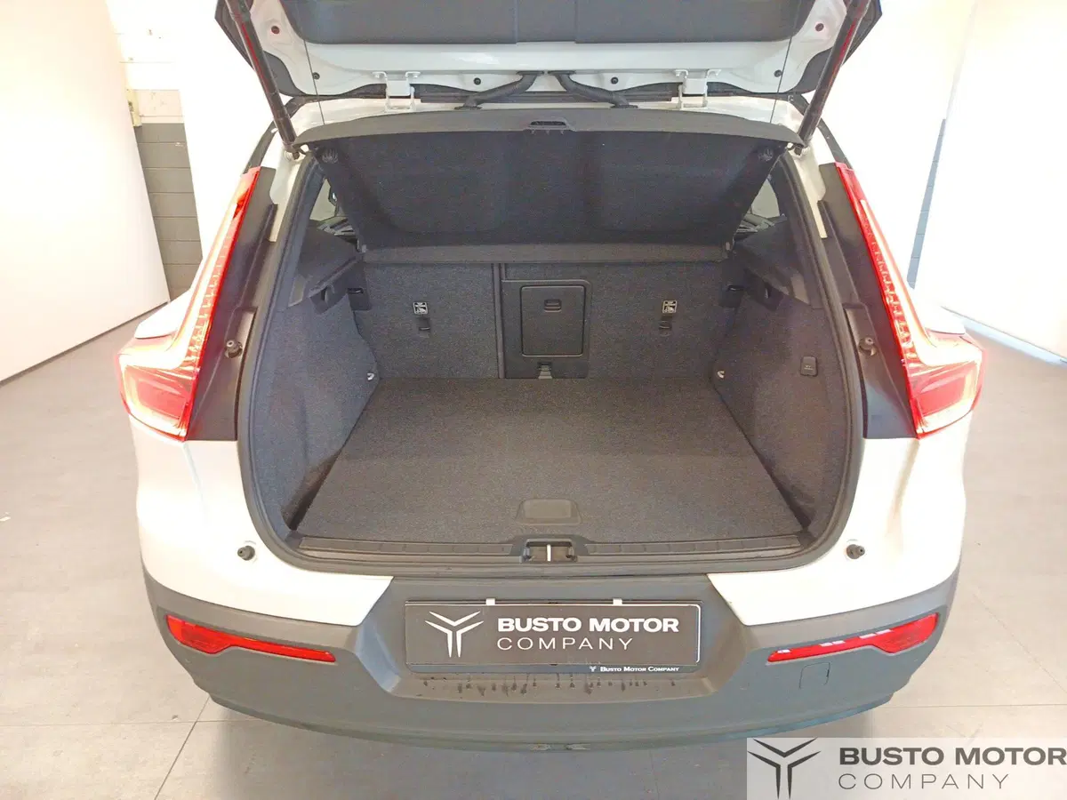 Volvo XC40 usata a Varese (10)