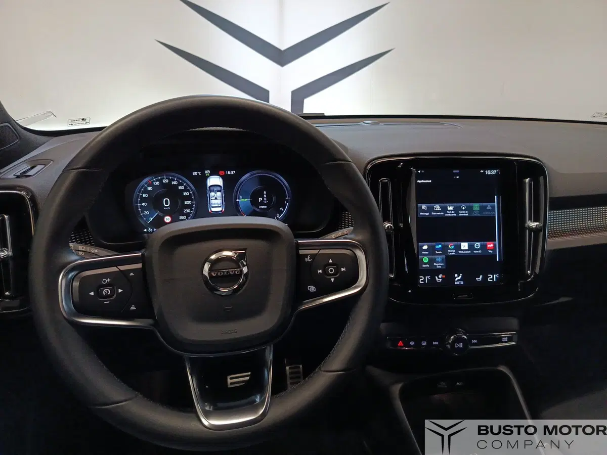 Volvo XC40 usata a Varese (11)