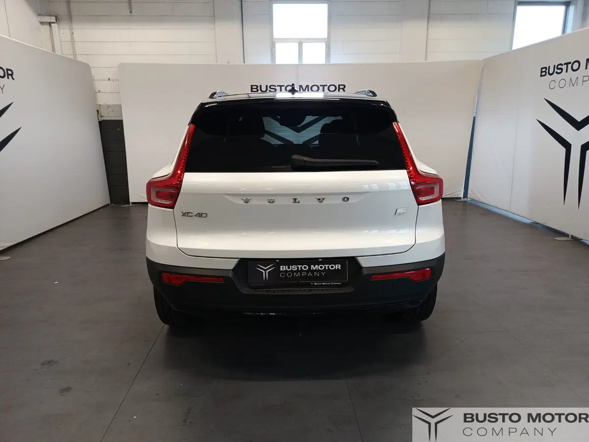 Volvo XC40 usata a Varese (5)