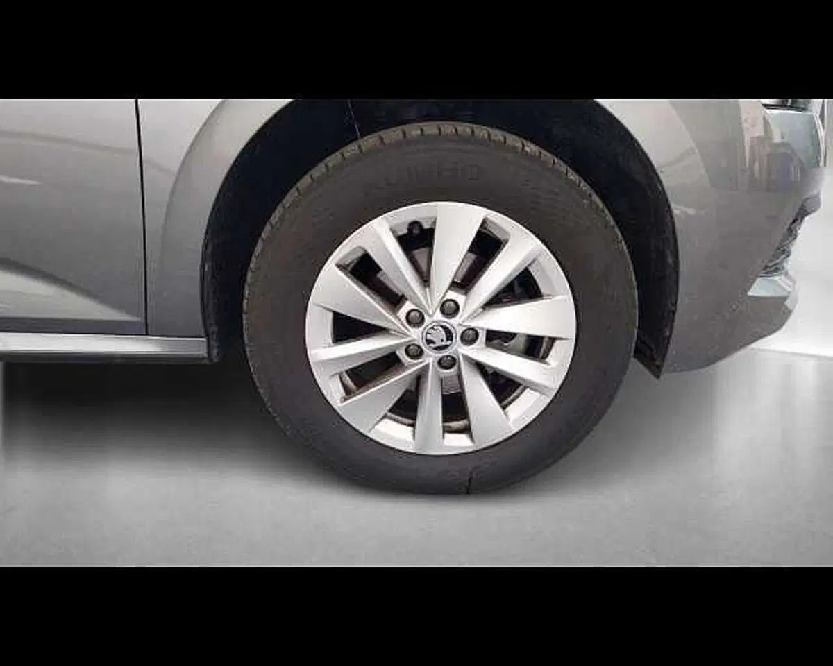 Skoda Kamiq usata a Ravenna (9)
