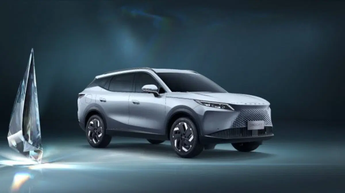 Omoda Omoda 7 SHS-P nuova a Potenza