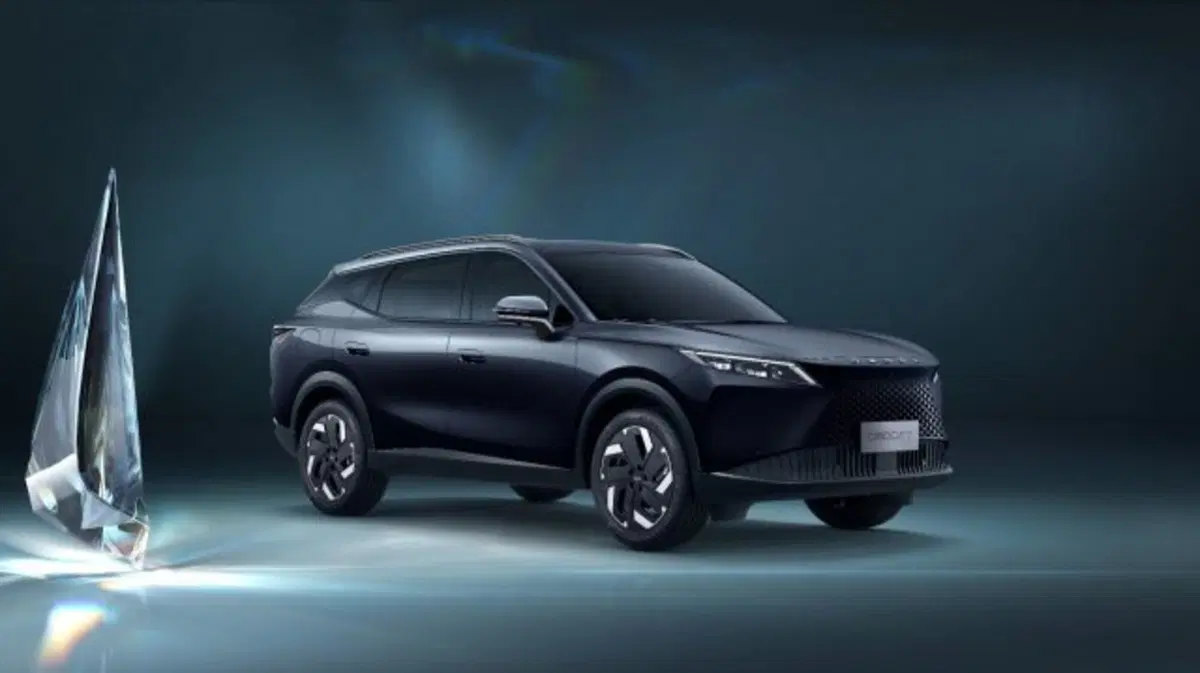 Omoda Omoda 7 SHS-P nuova a Potenza (20)