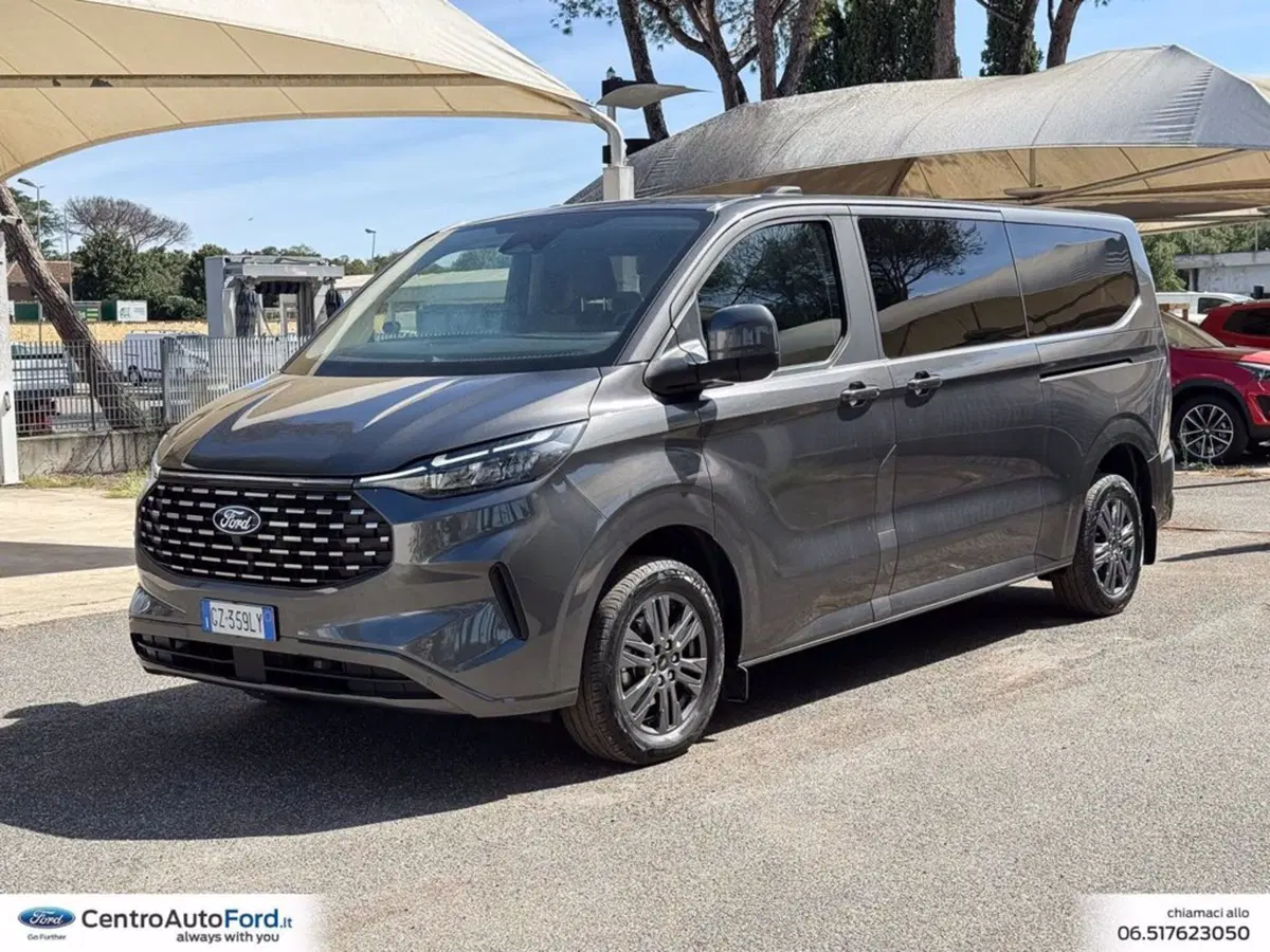 Ford Tourneo Custom usata a Roma