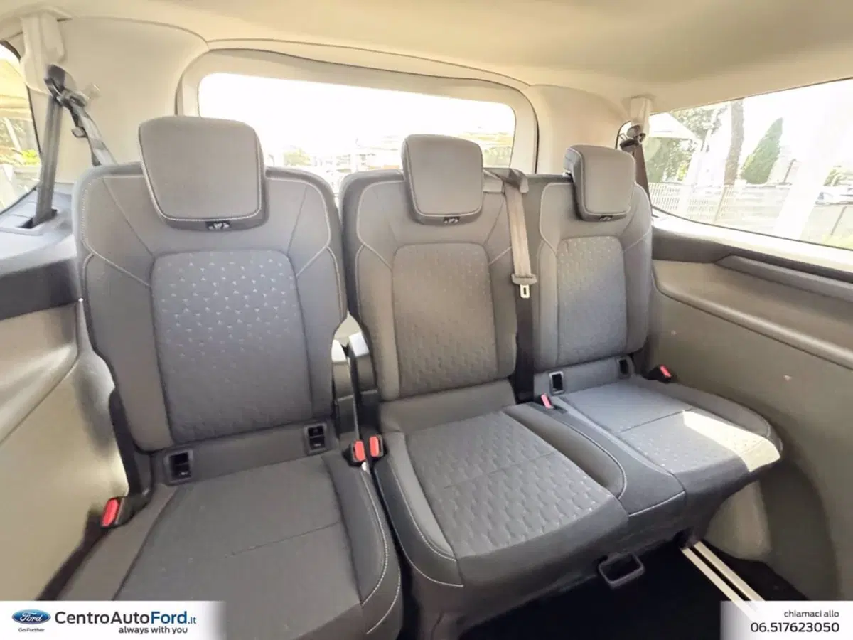 Ford Tourneo Custom usata a Roma (10)