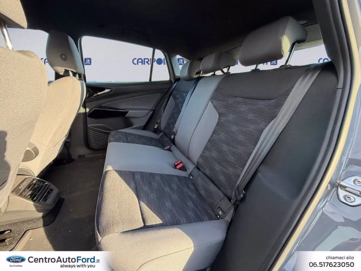 Volkswagen ID.4 usata a Roma (13)